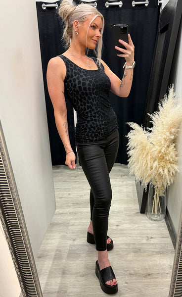 Alma turn top - dark grey leo