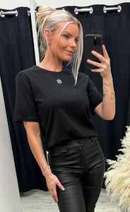 Melea icon tee - black/white