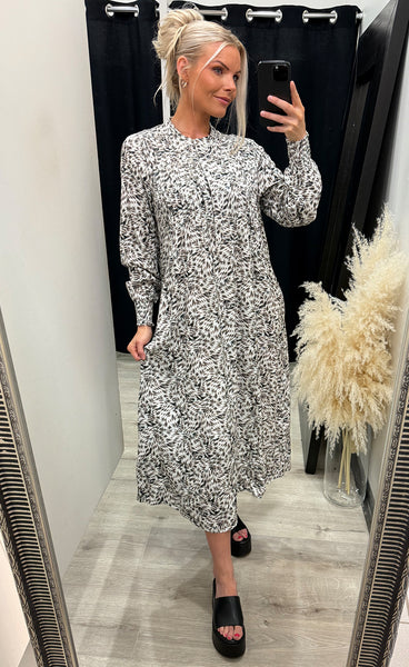 Carla dress - beige