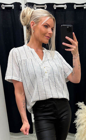 Bonnie blouse 3 - white art