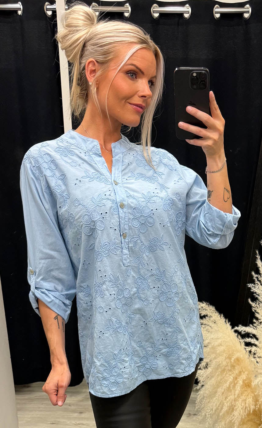 Heidi blouse - sky blue