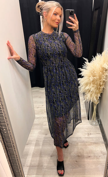 Metta mesh dress - loganberry flower