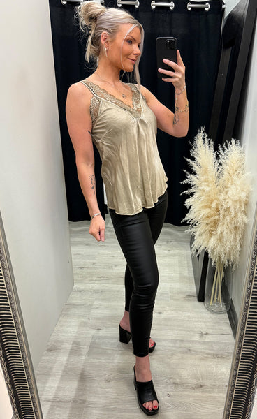 Lucy lace top - sandshell