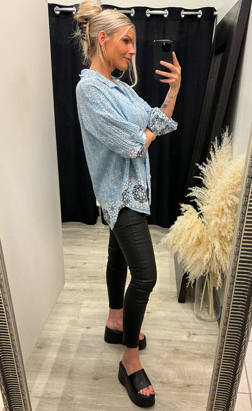 Junia blouse - light blue