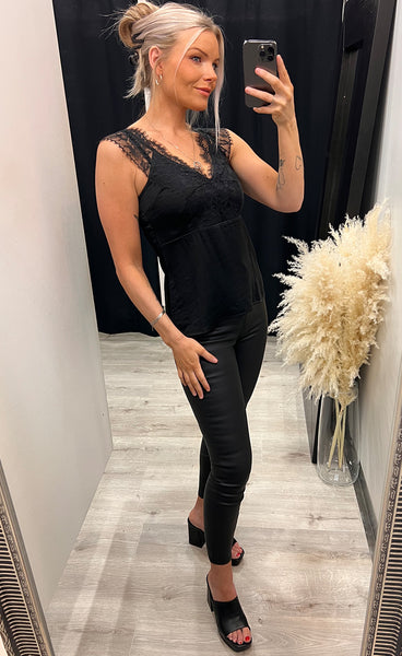 Adienna maluca top - black