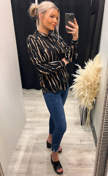 Glowy shirt 1 - cocoa creme