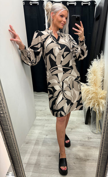 Ariana dress 16 - black mix