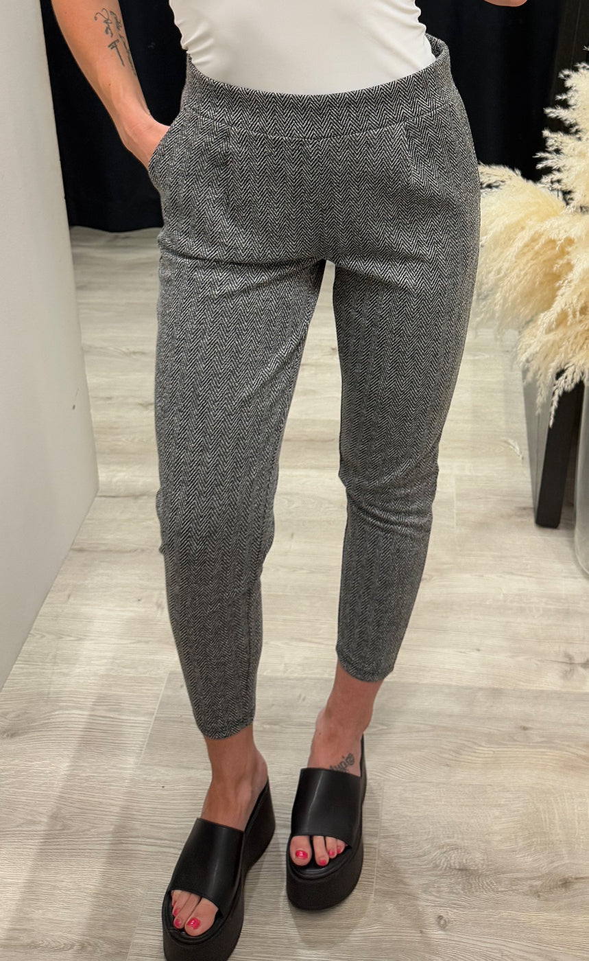 Kate jacquard pants - black/white herringbone