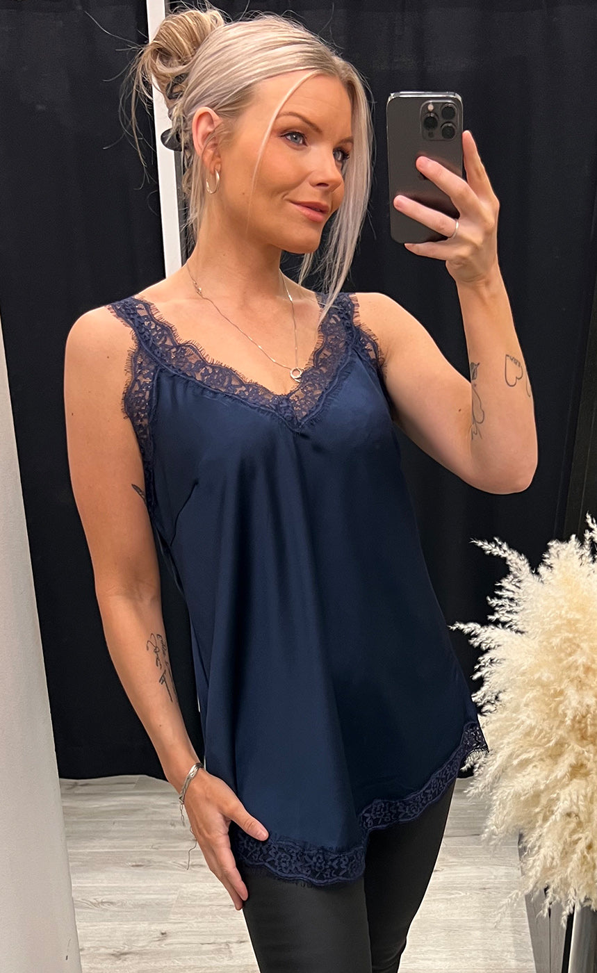 Becca blúndubolur - litur 16