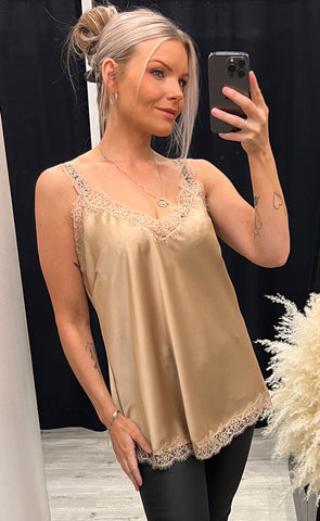 Becca blúndubolur - litur 15