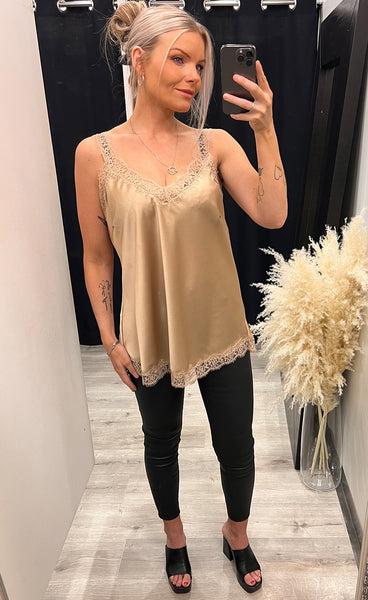 Becca blúndubolur - litur 15