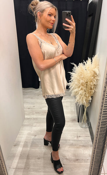 Becca blúndubolur - litur 12