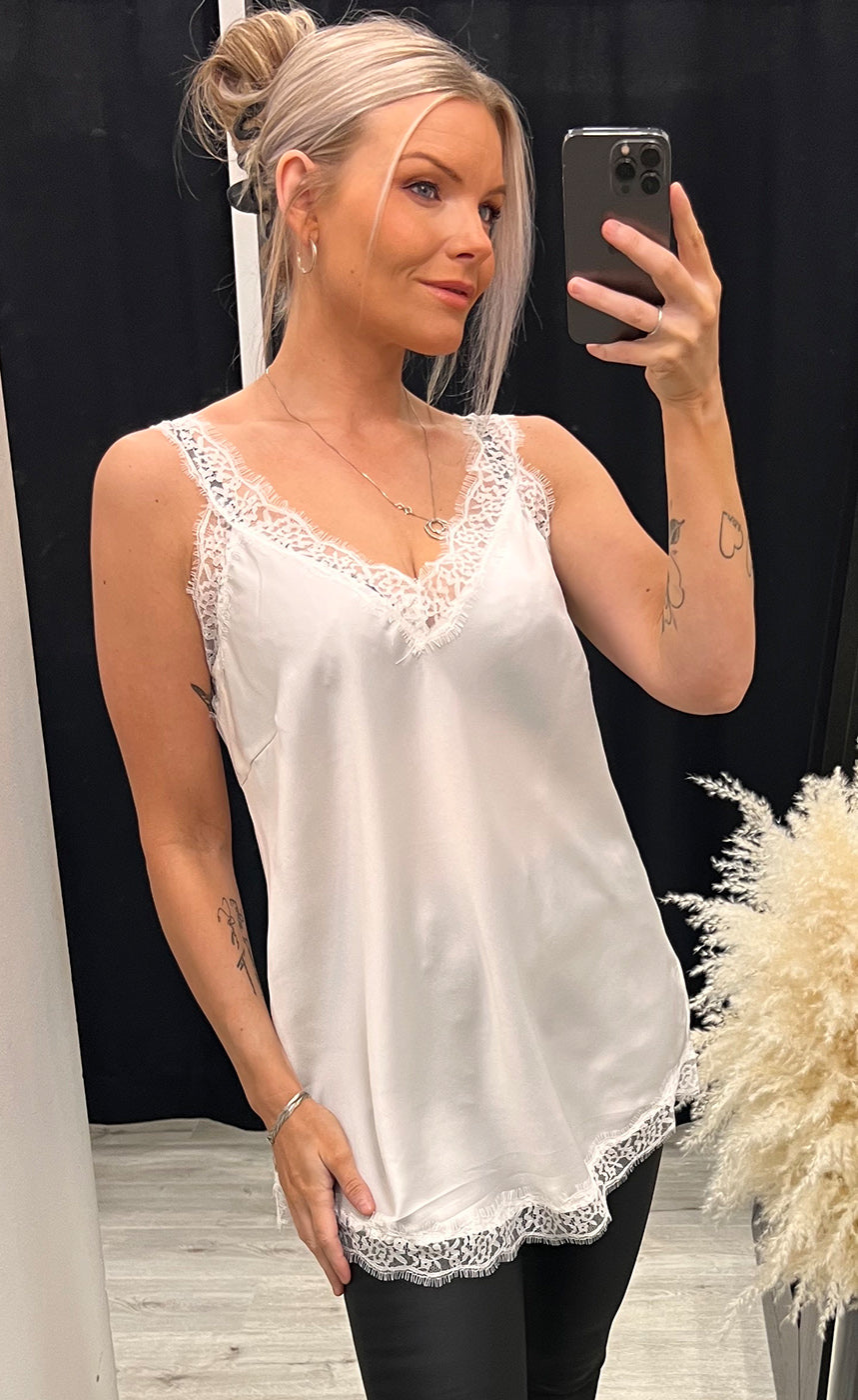 Becca blúndubolur - litur 9