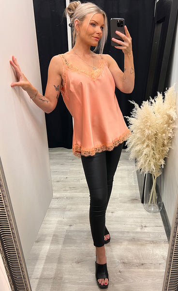 Becca blúndubolur - litur 11