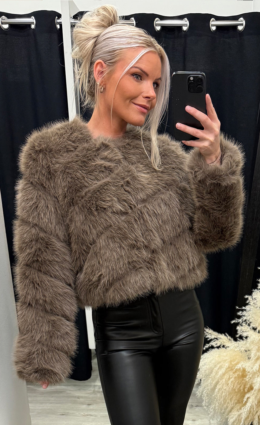 Bianca loðjakki - dark taupe