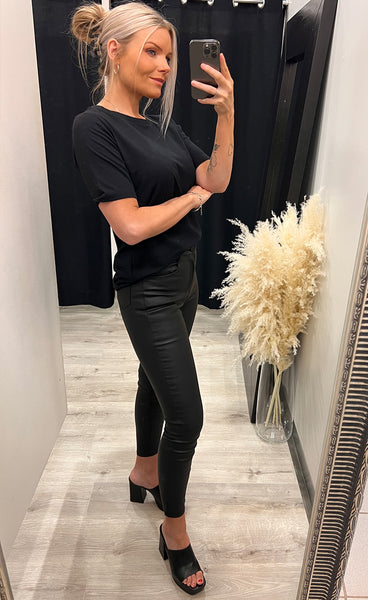 Shoulder tee - black
