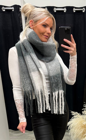Sceva scarf 1 - grey mix