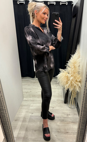 Lainey blouse 1 - pumicestone ghost