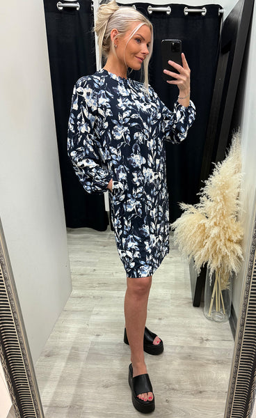 Seen dress 12 - floral nightsky