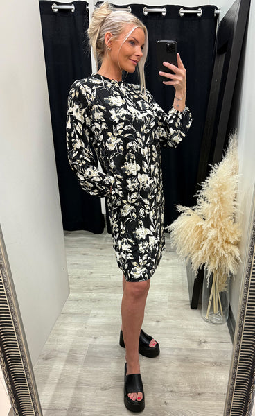 Seen dress 12 - floral black