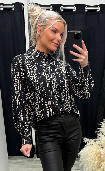 Ariana shirt 7 - black drop