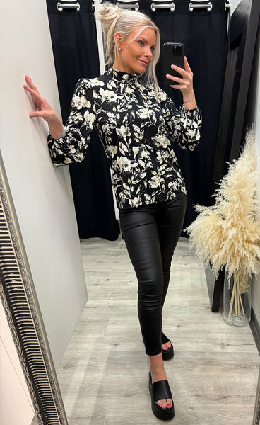Seen blouse 1 - floral black