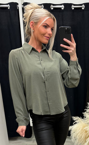Kimmie shirt - mulled basil