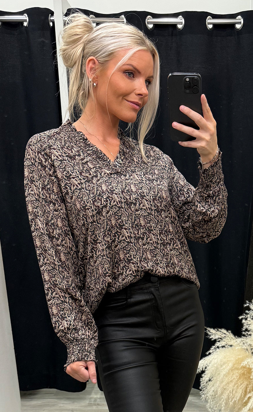 Gladis blouse 2 - black paisley