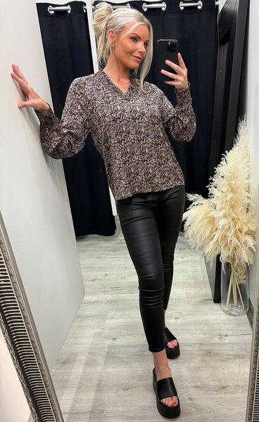 Gladis blouse 2 - black paisley