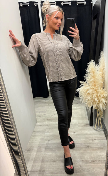 Hida shirt 1 - moon rock