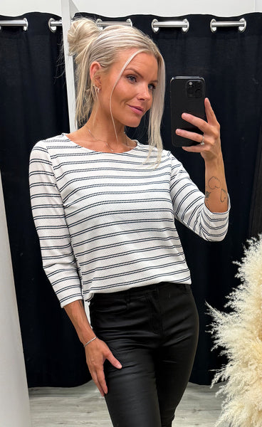 Josie tee 4 - white stripe