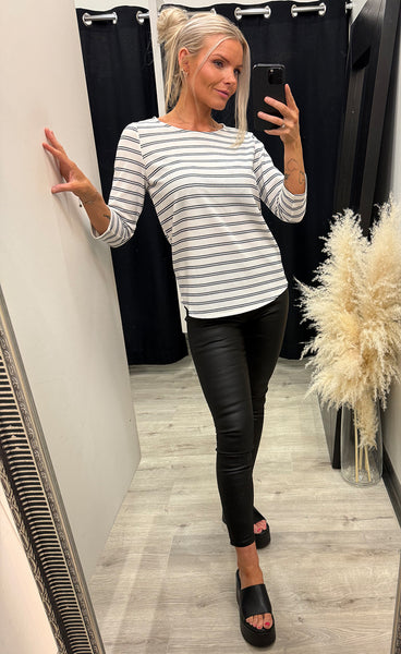 Josie tee 4 - white stripe