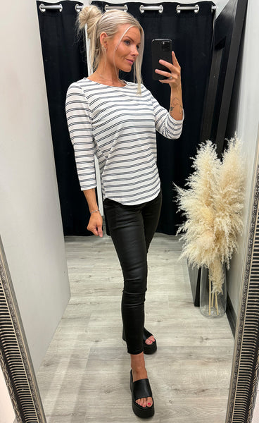 Josie tee 4 - white stripe