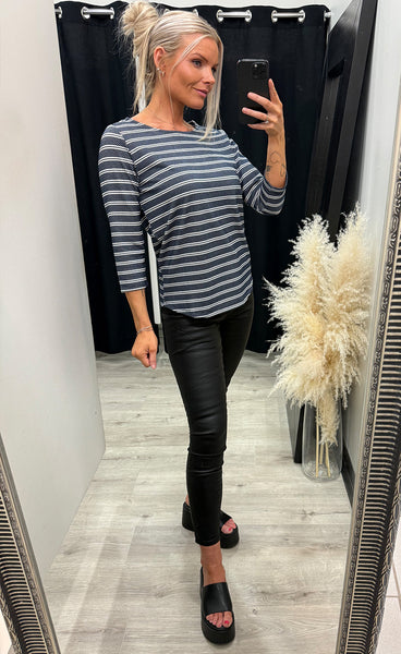 Josie tee 4 - navy stripe