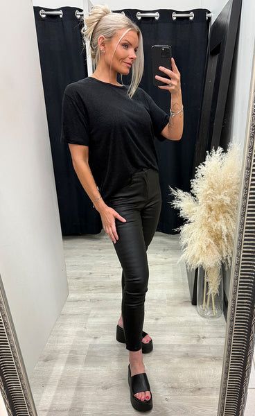 Ary wera tee - black