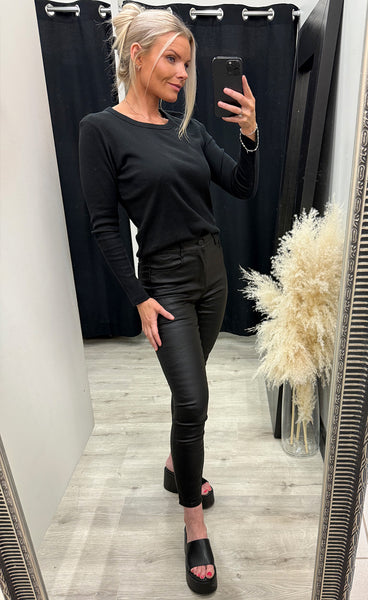 Eike top - black