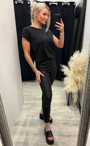 Birdia lynette tee - black