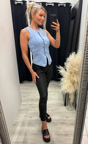 Nualetta vest - light blue denim