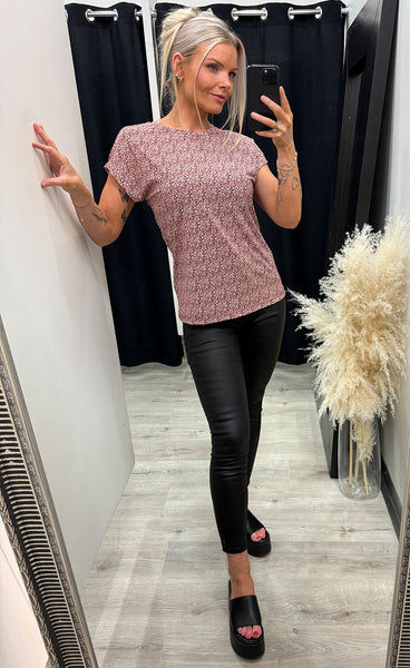 Seen tee 1 - tiny petal syrah