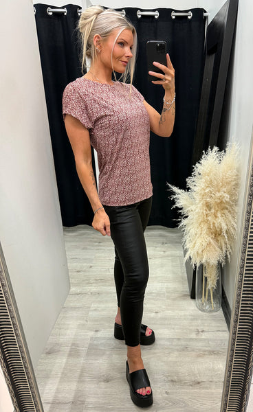 Seen tee 1 - tiny petal syrah