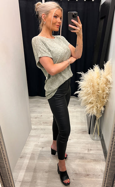 Light tee - sage green