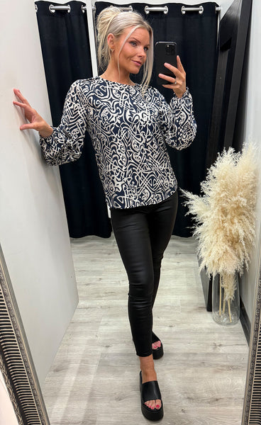 Ariana blouse 14 - art lines navy