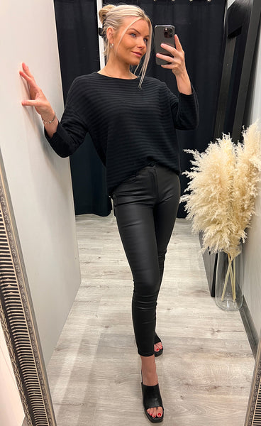 Sinne pullover - black