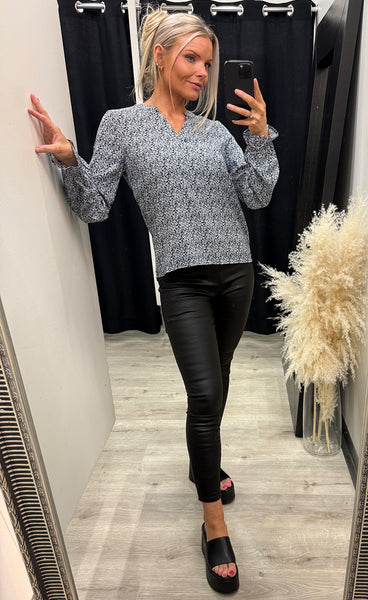 Flowy blouse 3 - tiny petal navy
