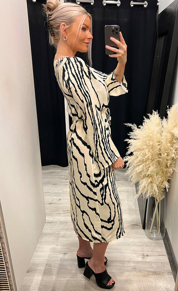 Nava dress - beige/black