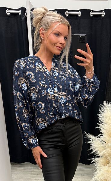 Kalia shirt 1 - navy floral