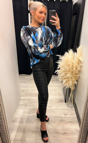 Ventia blouse - black/blue