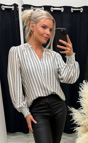 Kamilia blouse 1 - navy stripe