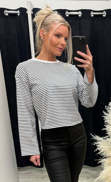 Krestiane pullover - egret/black