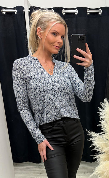 Amy blouse 2 - tiny petal navy